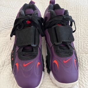 Nike Air Max basketball Purple and Black Sneakers with Red Accents